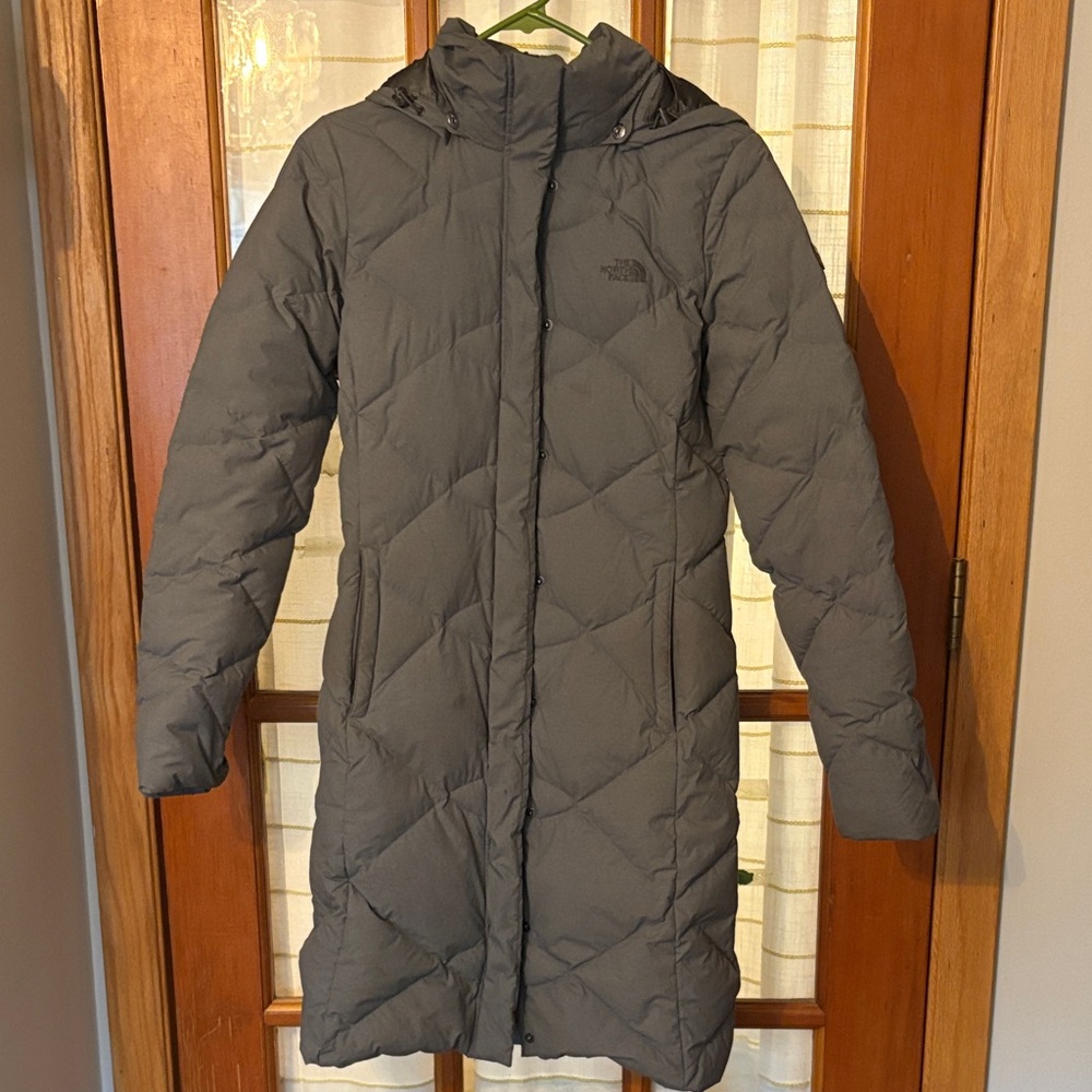 The North Face Women's Charcoal Puffer Coat